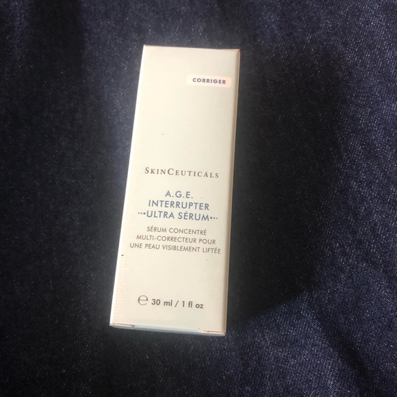 SkinCeuticals A.G.E. Interrupter Ultra Serum - Cream - Picture 2 of 2